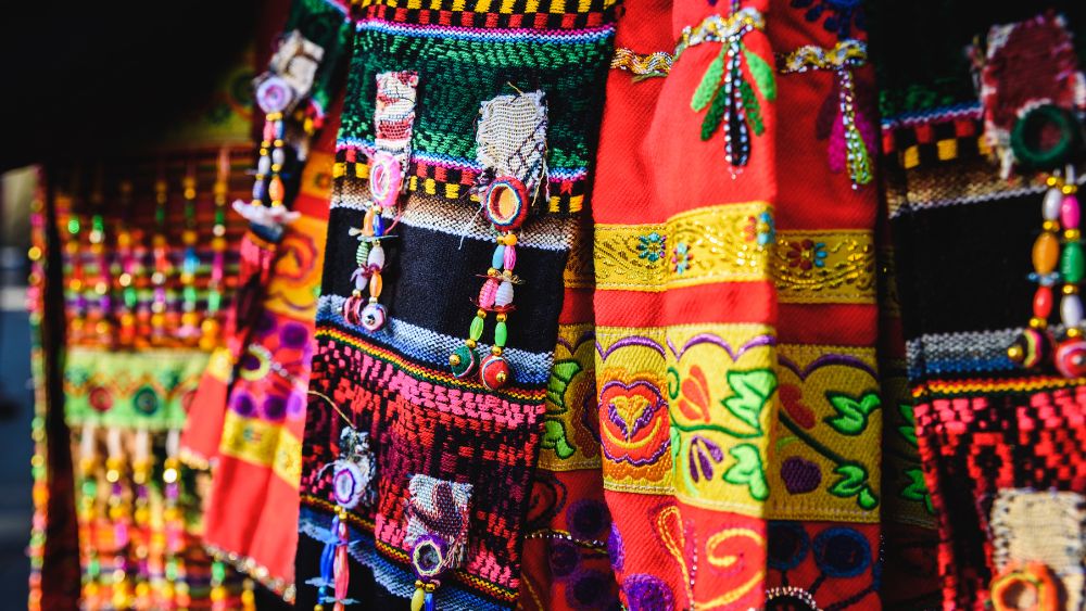 Colorful Handicraft Market With Traditional Bhutanese Shops - HOTEL PARO GRAND Blog